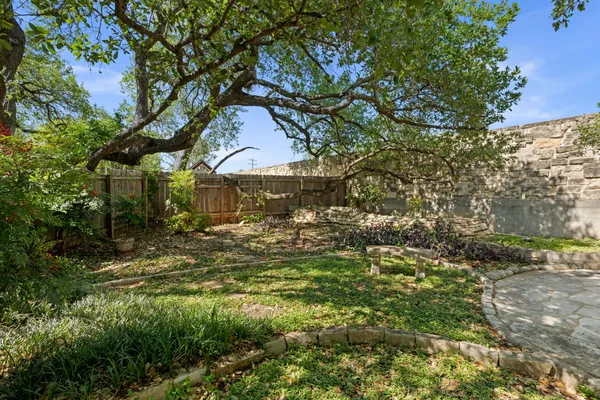 $675,000 | 11413 Monet Drive, Austin, TX 78726