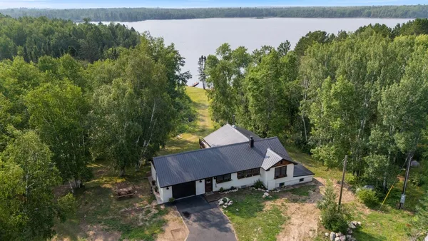 $839,000 | 1819 Pine Street Road, Ely, MN 55731