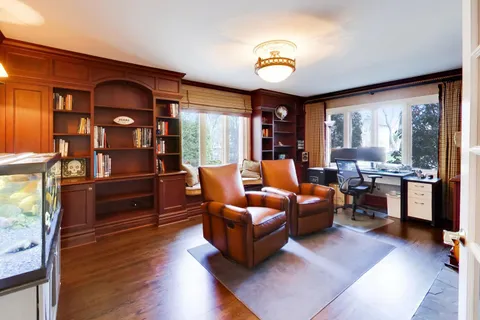 $1,899,000 | 1414 Canterbury Lane, Glenview, IL 60025