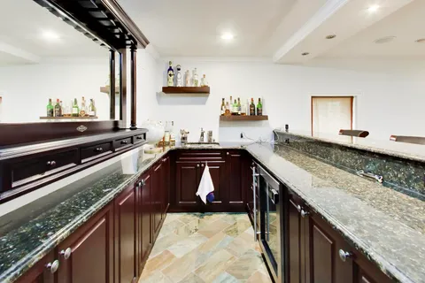 $1,899,000 | 1414 Canterbury Lane, Glenview, IL 60025