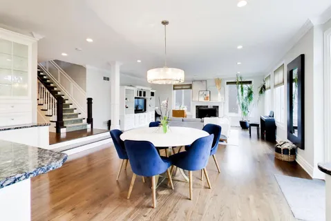 $1,899,000 | 1414 Canterbury Lane, Glenview, IL 60025