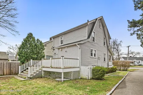 $750,000 | 125 Oaklawn Avenue, Stamford, CT 06905