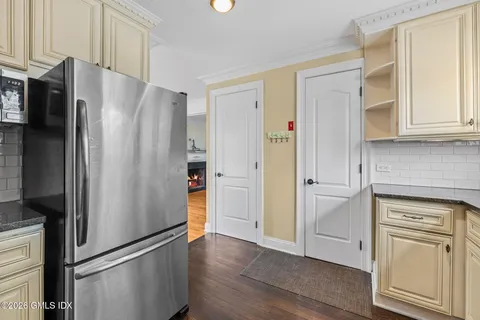 $750,000 | 125 Oaklawn Avenue, Stamford, CT 06905