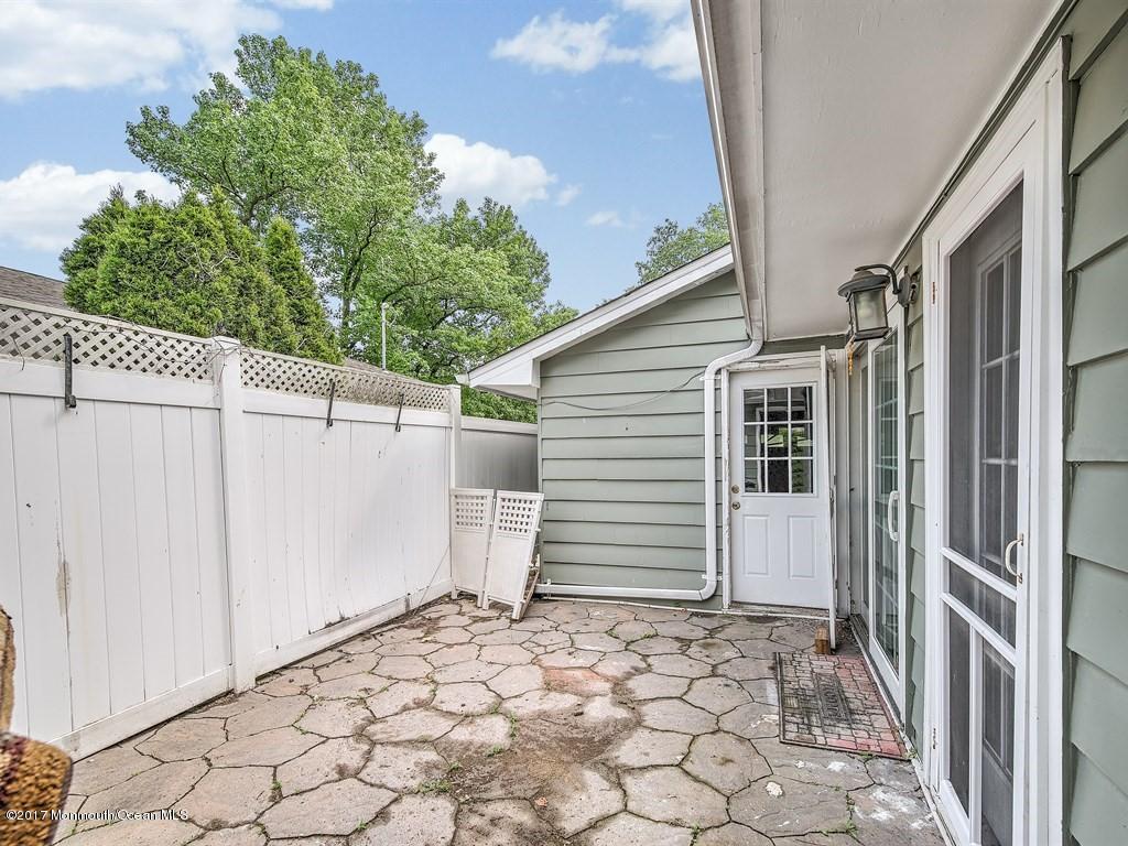 119 Kimberly Road Colonia, NJ 07067 - Photo 20 of 23 020_COURTYARD