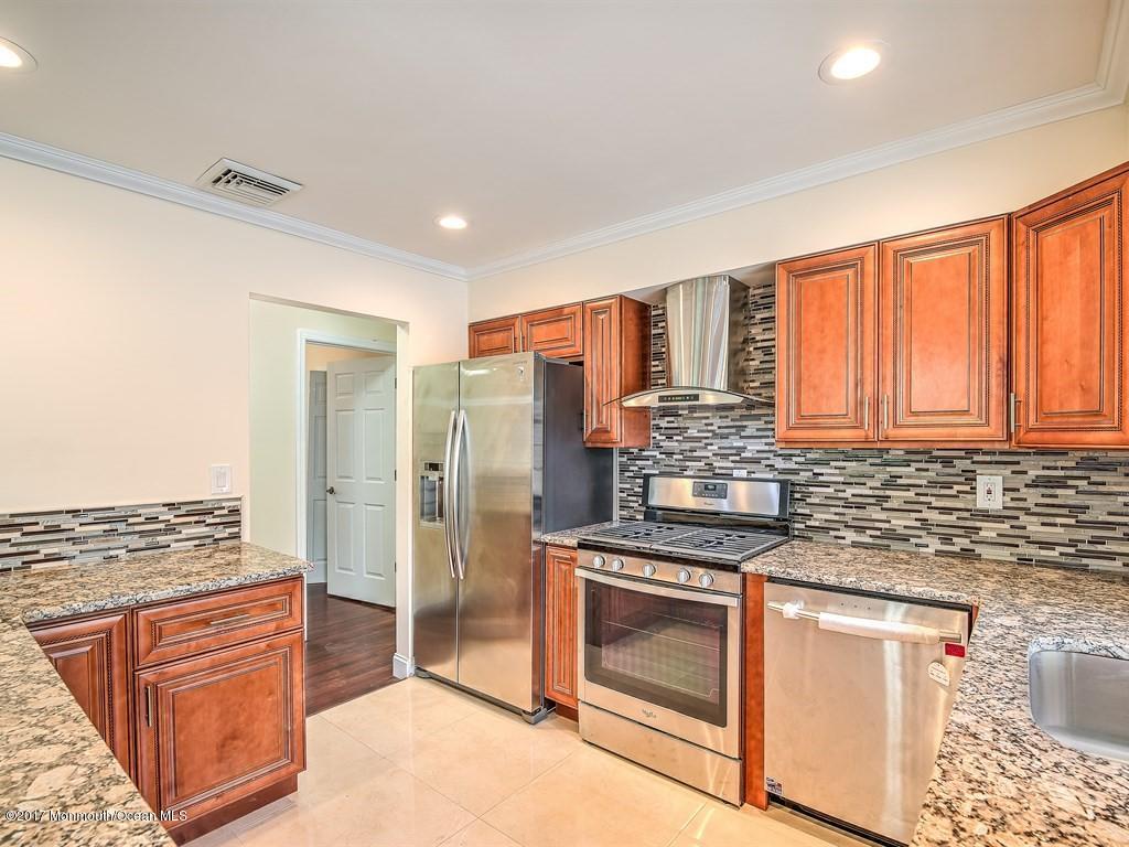 119 Kimberly Road Colonia, NJ 07067 - Photo 7 of 23 007_KITCHEN
