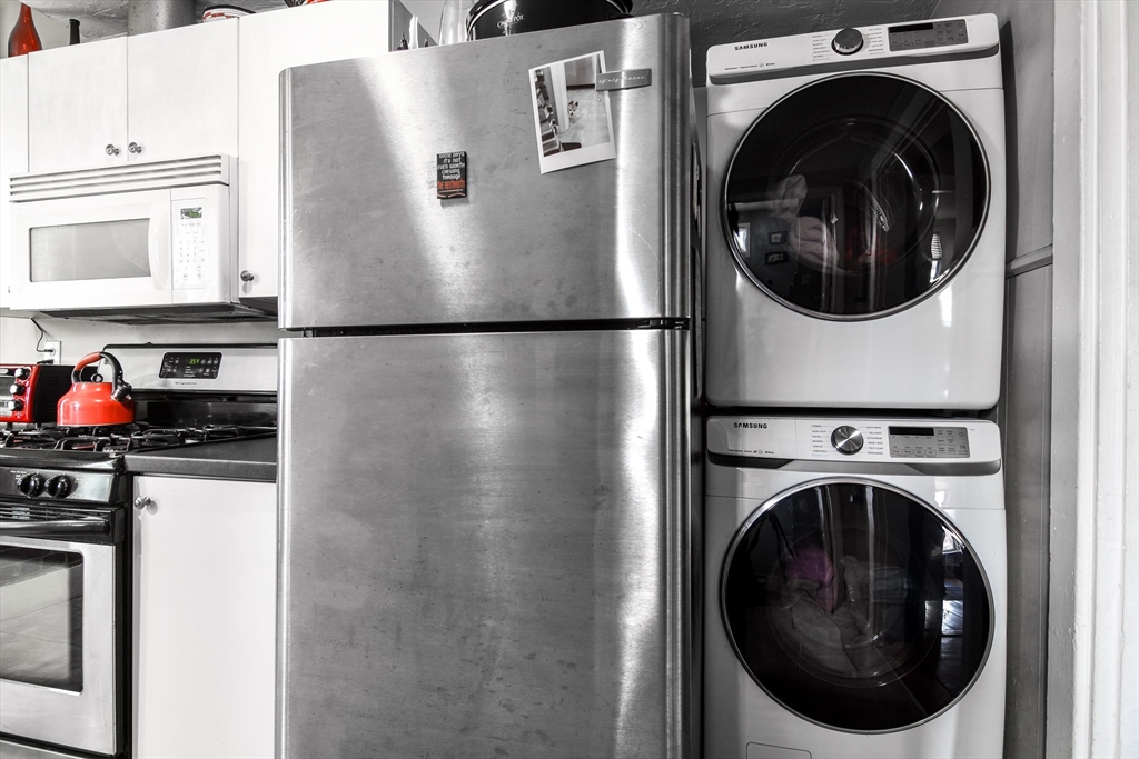 30 Winter Street Framingham, MA 01702 - Photo 8 of 23 a close up view of a washer and dryer