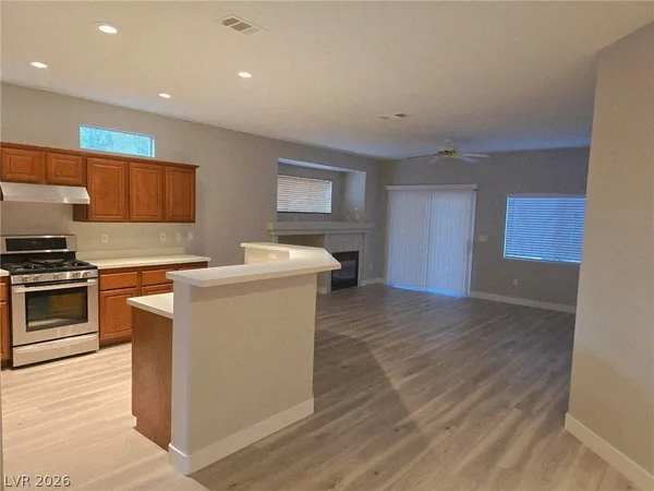 $2,450 | 3212 Cambridge Hollows Court, Las Vegas, NV 89135