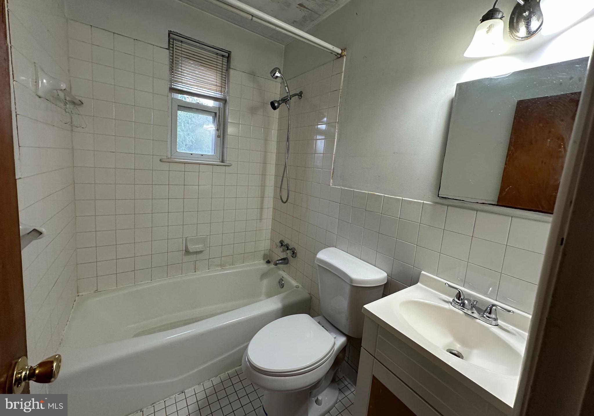 1018 Ruatan Street Silver Spring, MD 20903 - Photo 13 of 19 Gallery Image 13