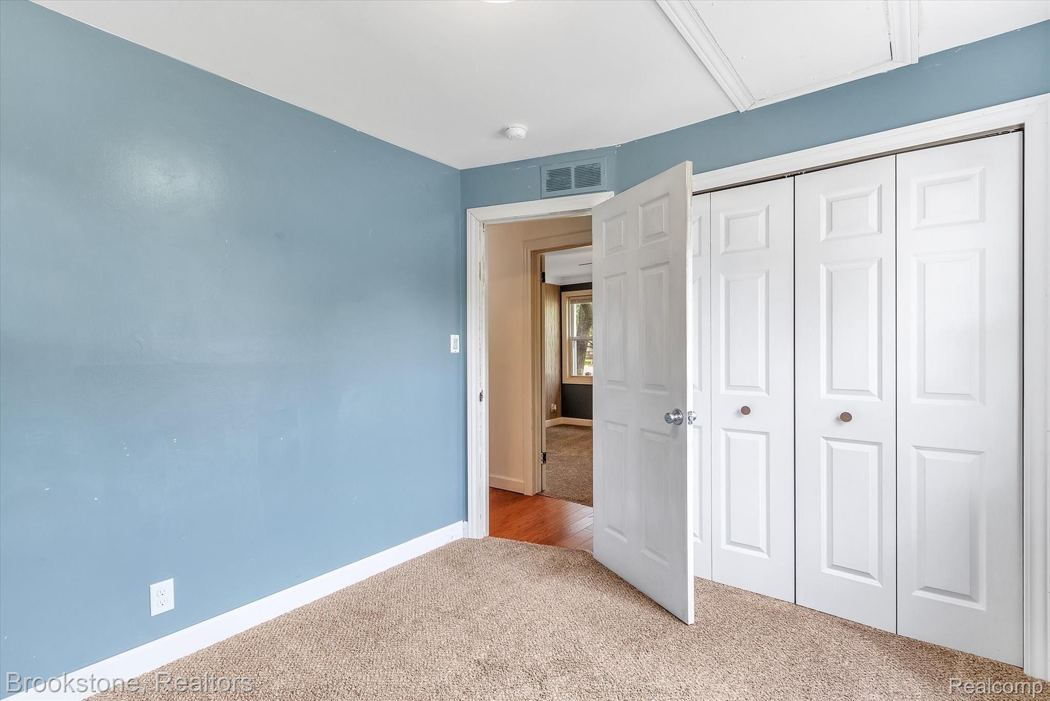 5219 Sashabaw Road Clarkston, MI 48346 - Photo 18 of 35 18-5219-Sashabaw-Rd-Windowstill-Real-Estate-Photography-18.jpg