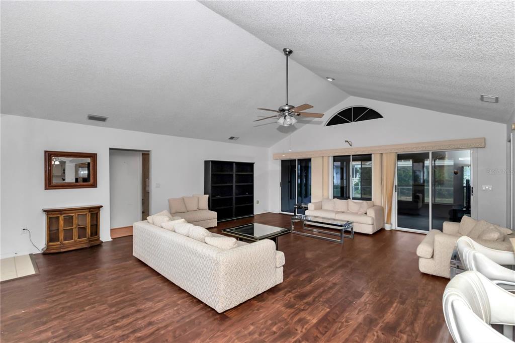 8695 Southwest 116th Street Road Ocala, FL 34481 - Photo 10 of 38 Gallery Image 10