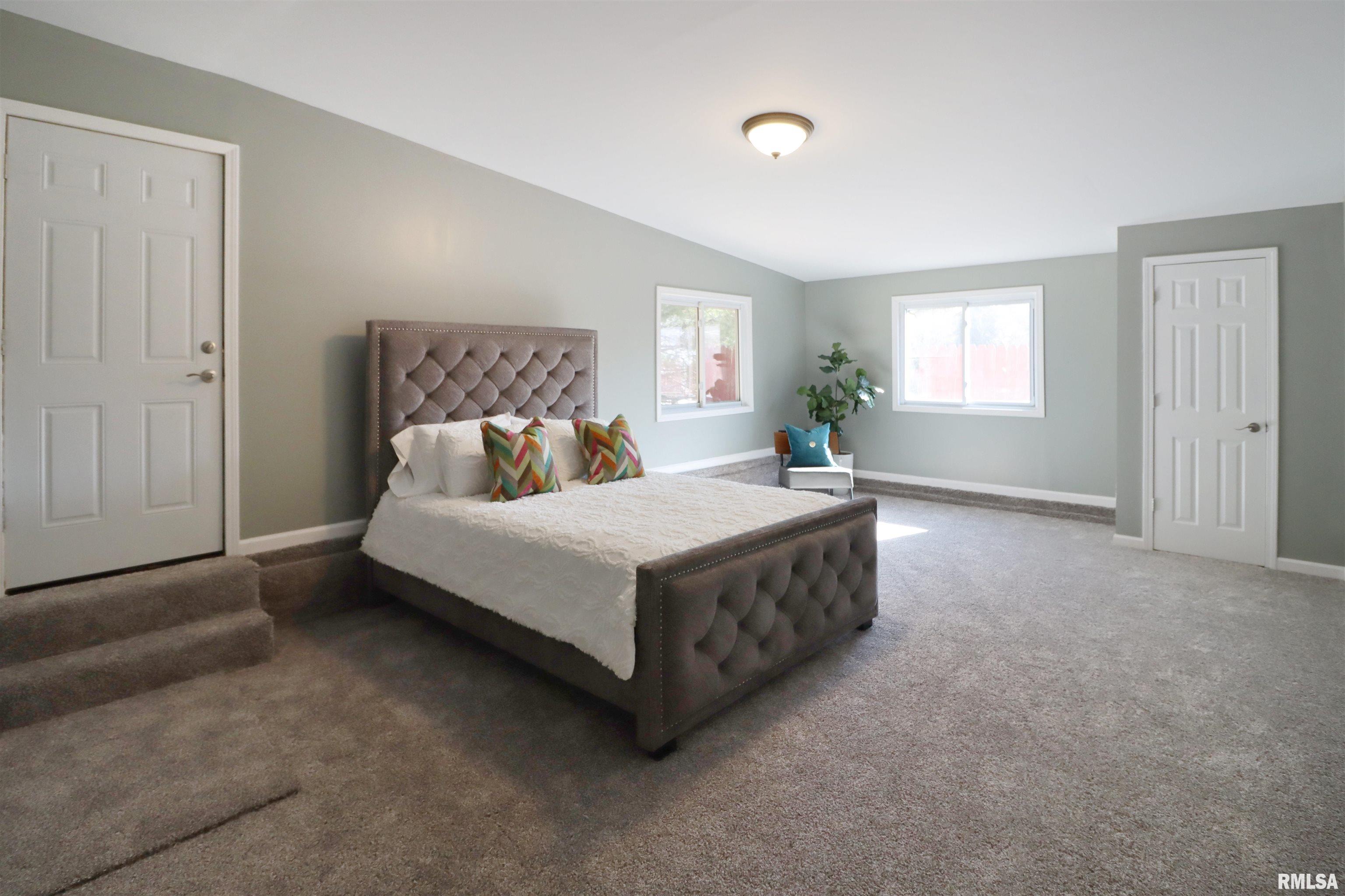 729 Ridgewood Drive Quincy, IL 62301 - Photo 25 of 34 Gallery Image 25