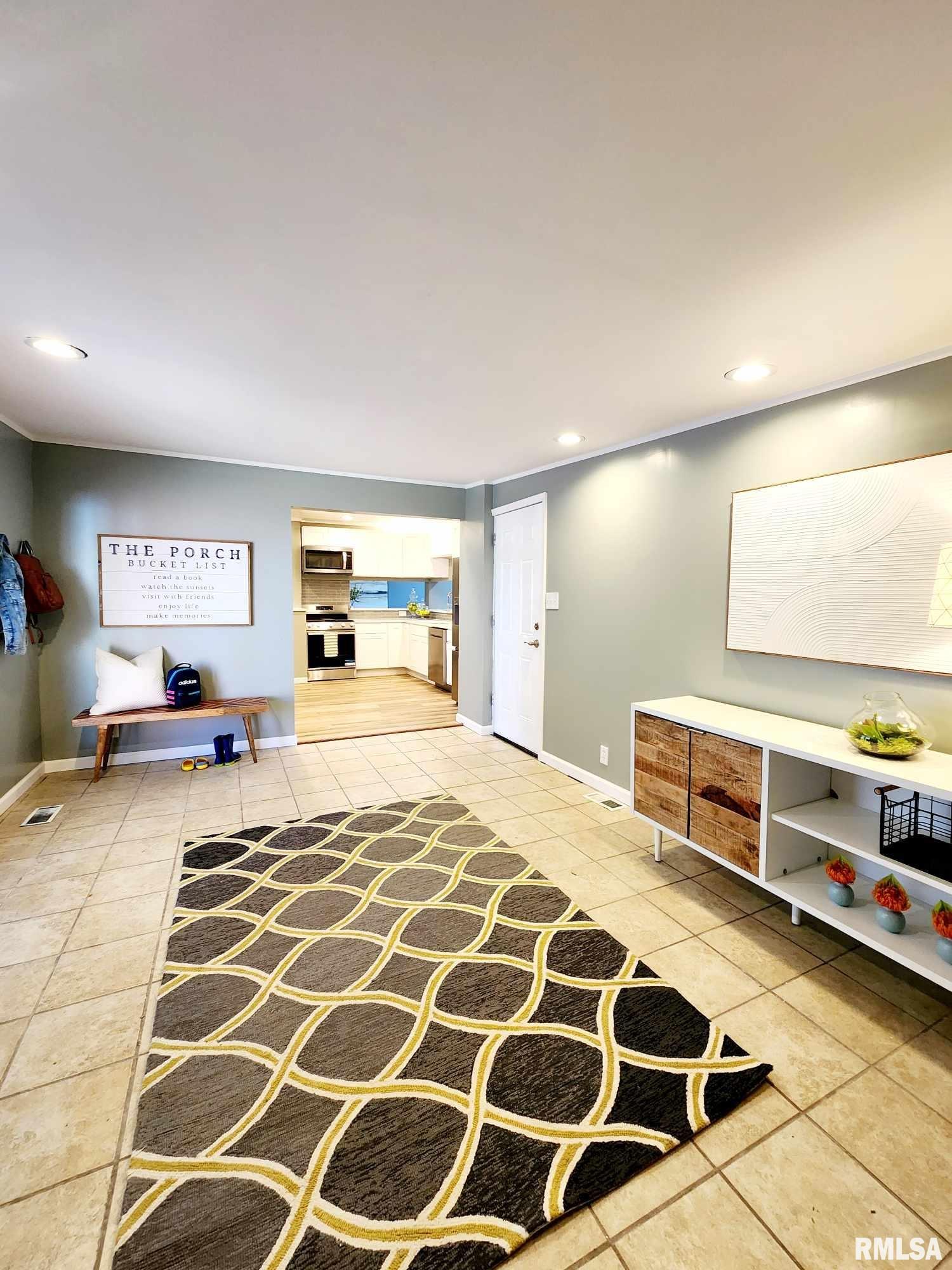 729 Ridgewood Drive Quincy, IL 62301 - Photo 32 of 34 Gallery Image 32