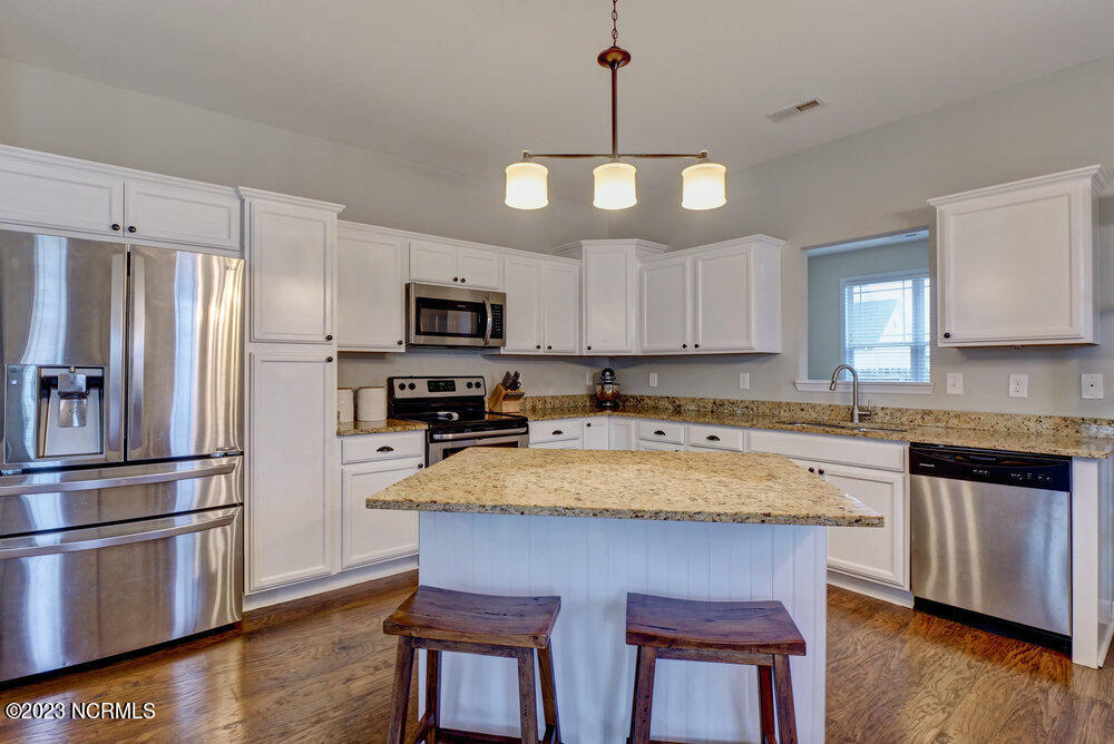 208 Dairyfarm Road Jacksonville, NC 28546 - Photo 11 of 36 011_p9555148_49_50_51_52_53_54