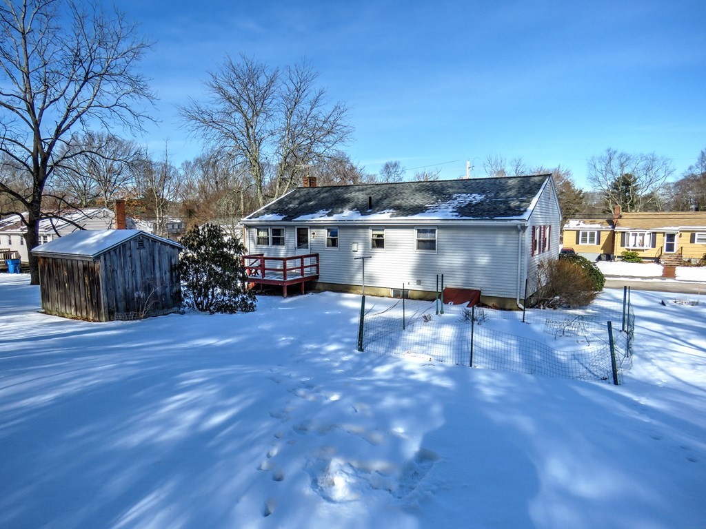 5 Lisa Road Randolph, MA 02368 - Photo 4 of 23 Gallery Image 4