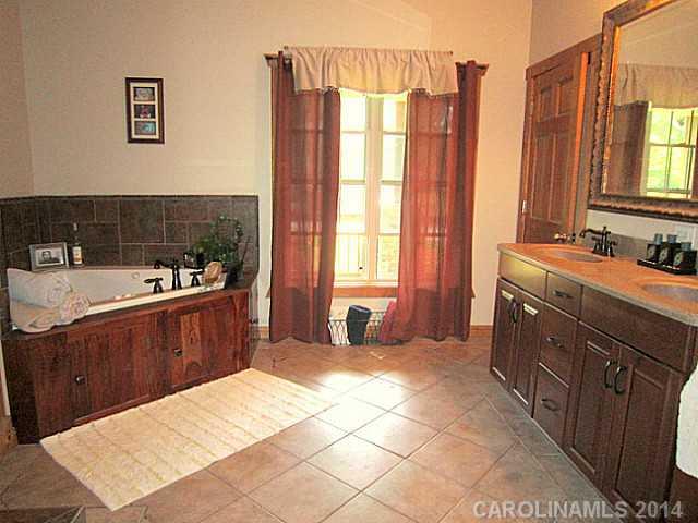 6681 Maple Spring Court Denver, NC 28037 - Photo 8 of 16 Gallery Image 8