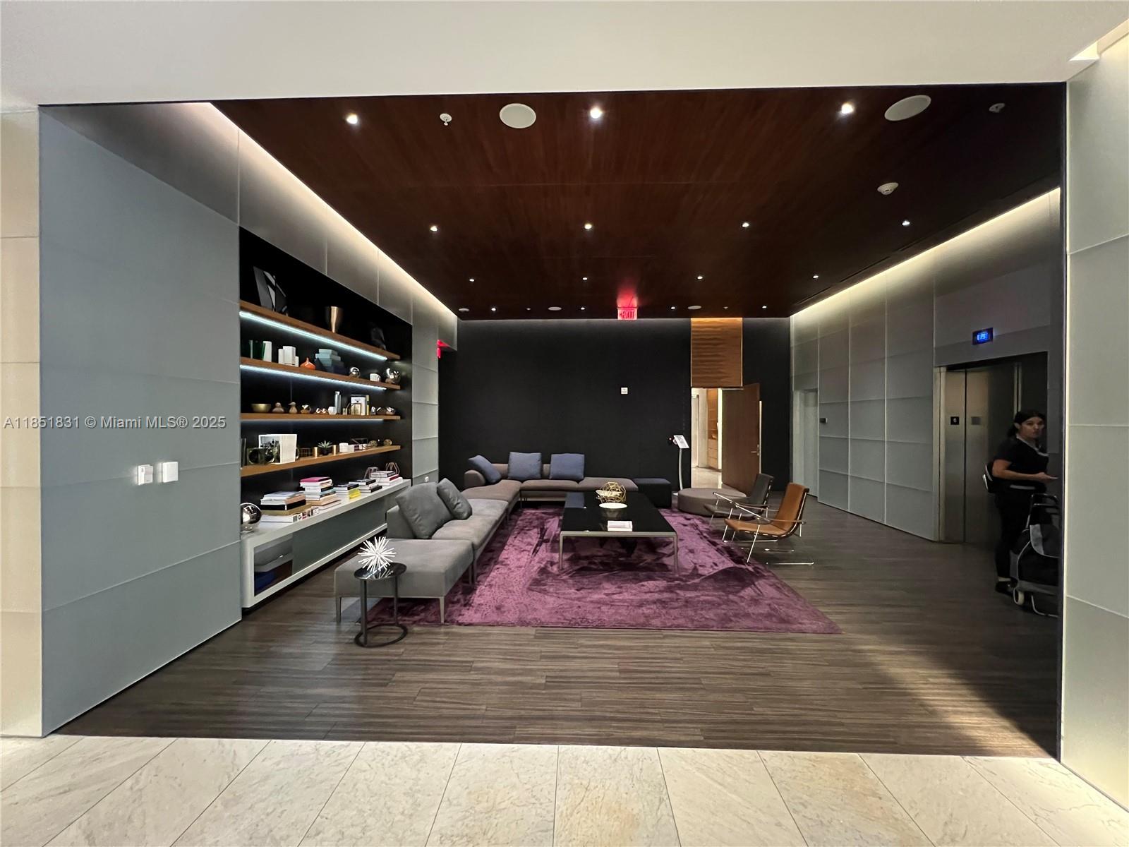 88 Southwest 7th Street, Unit 3007 Miami, FL 33130 - Photo 21 of 36 a living room with furniture