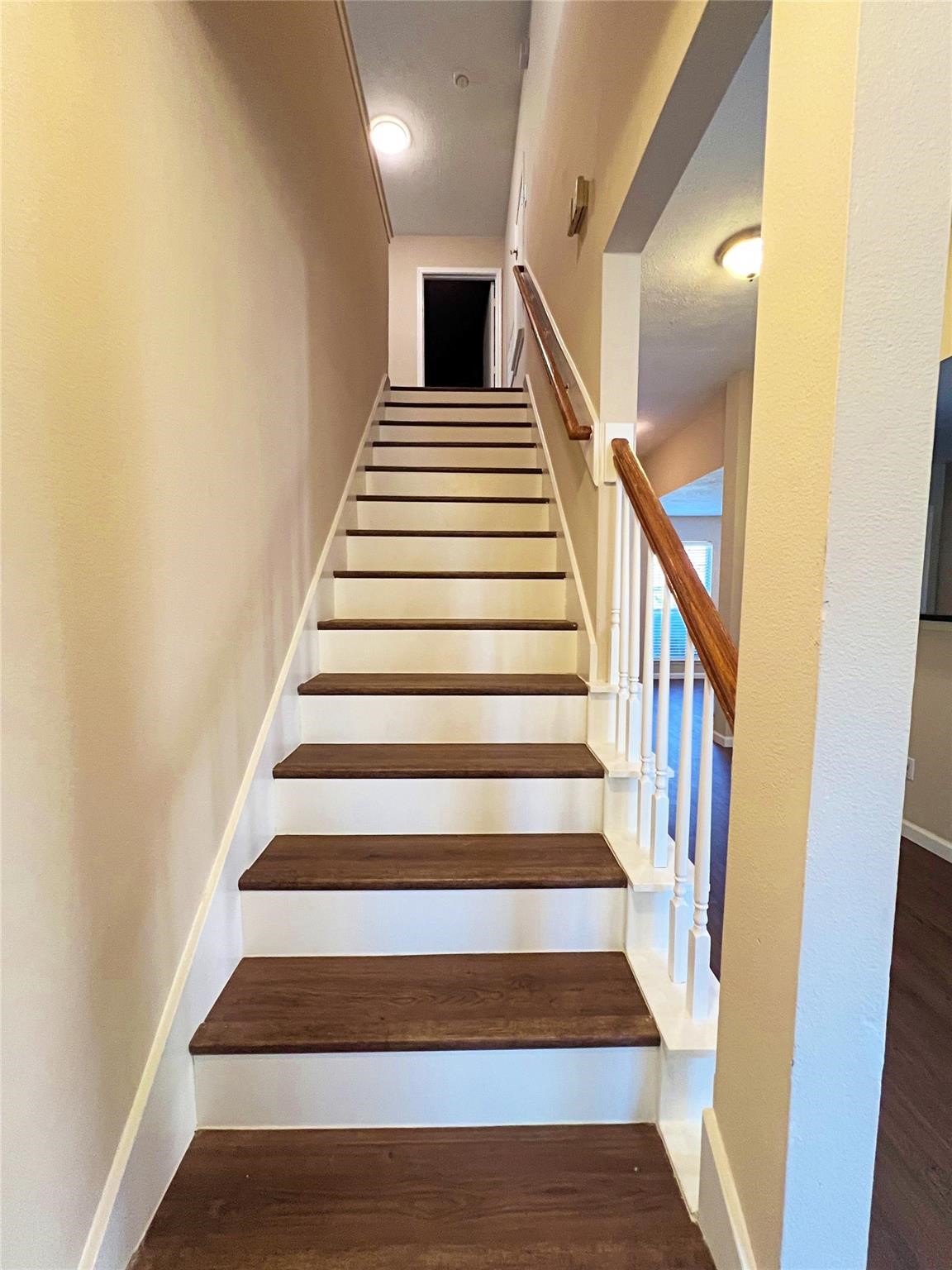 16915 Lighthouse View Drive Friendswood, TX 77546 - Photo 24 of 44 a view of entryway