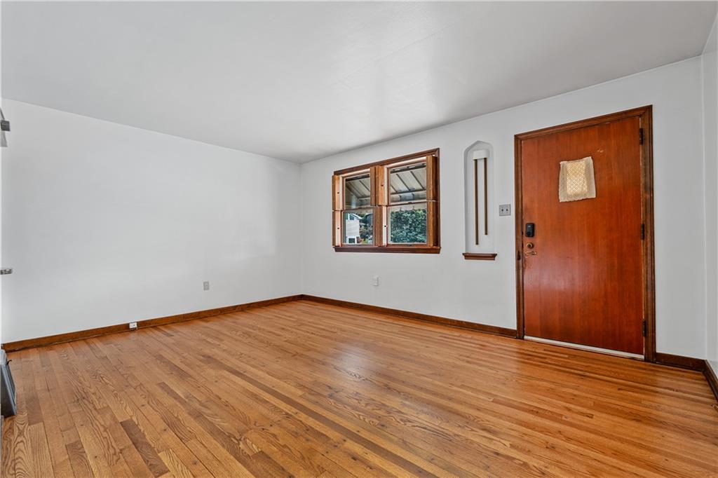1839 Viruth Street Pittsburgh, PA 15212 - Photo 8 of 32