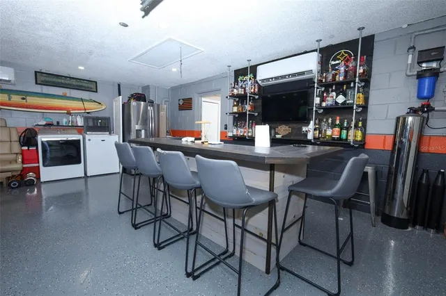 $2,499,990 | 301 Quay Assisi, New Smyrna Beach, FL 32169