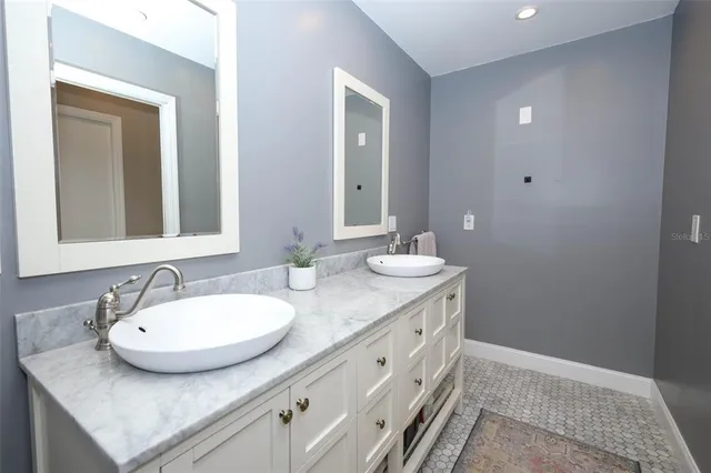 $2,499,990 | 301 Quay Assisi, New Smyrna Beach, FL 32169