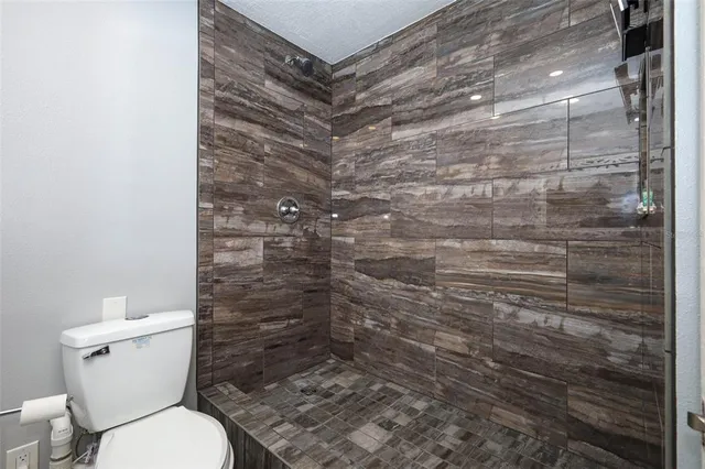 $2,499,990 | 301 Quay Assisi, New Smyrna Beach, FL 32169