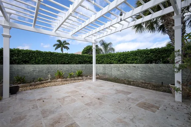 $2,499,990 | 301 Quay Assisi, New Smyrna Beach, FL 32169