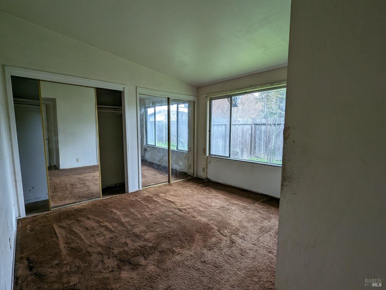 365 Las Colindas Road San Rafael, CA 94903 - Photo 15 of 29