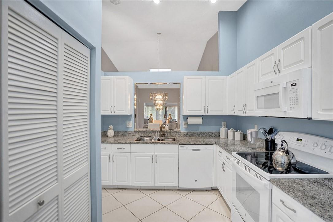 8199 Springlake Drive, Unit A Boca Raton, FL 33496 - Photo 9 of 37 Photo 9