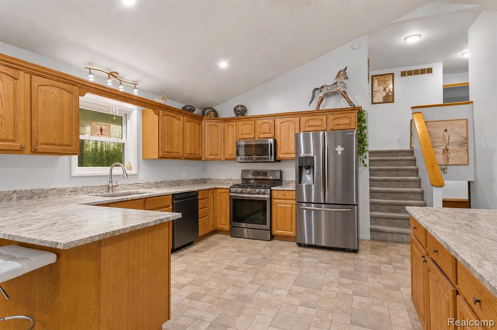15756 Lewis Road Capac, MI 48014 - Photo 16 of 37