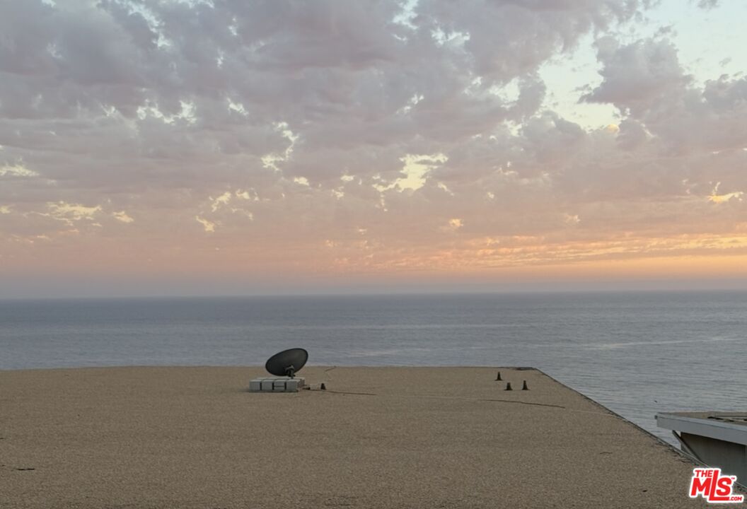 18069 Coastline Drive, Unit 9 Malibu, CA 90265 - Photo 5 of 22 a view of an ocean