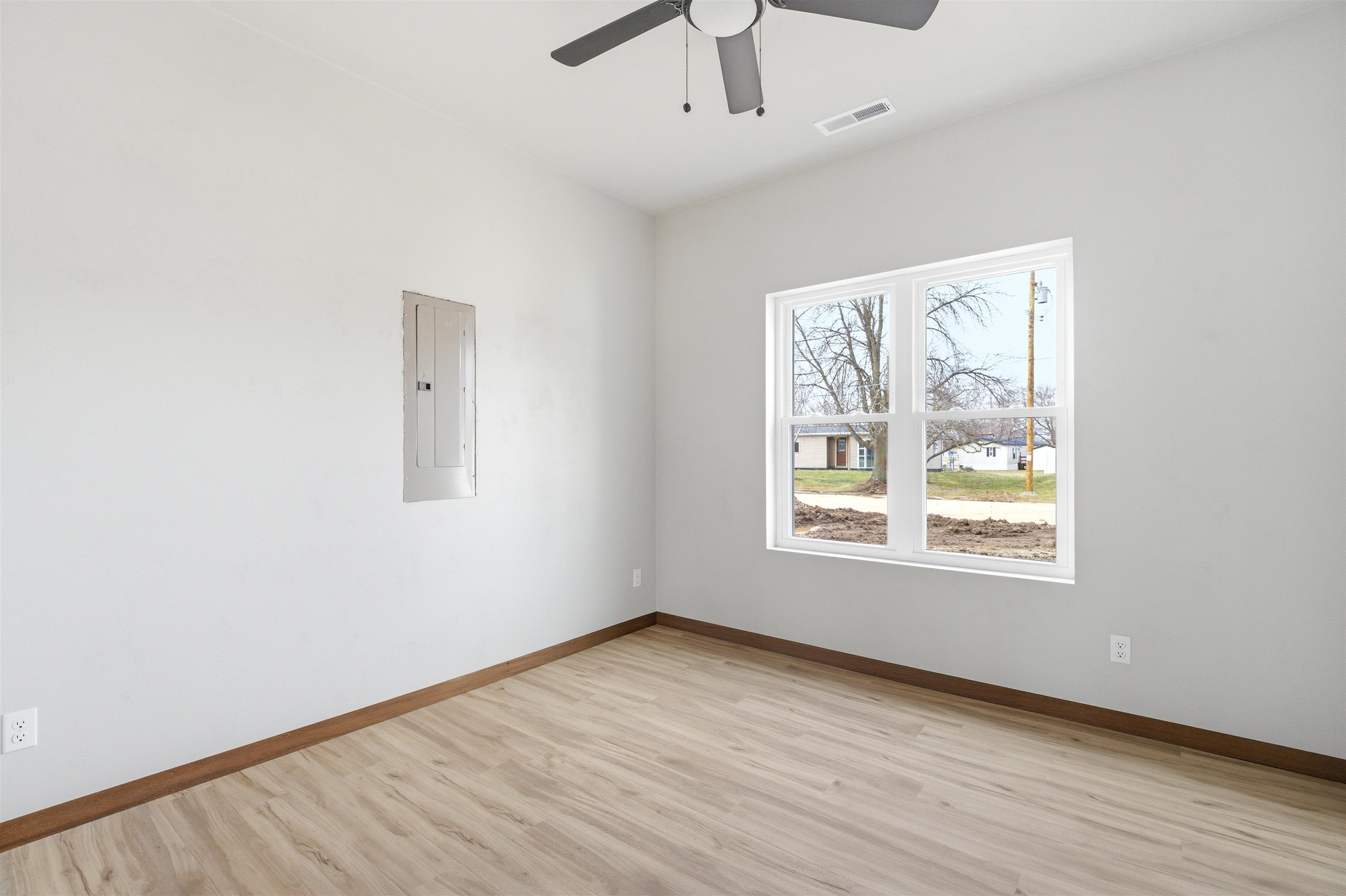 224 North 9th Street Hilbert, WI 54129 - Photo 18 of 29