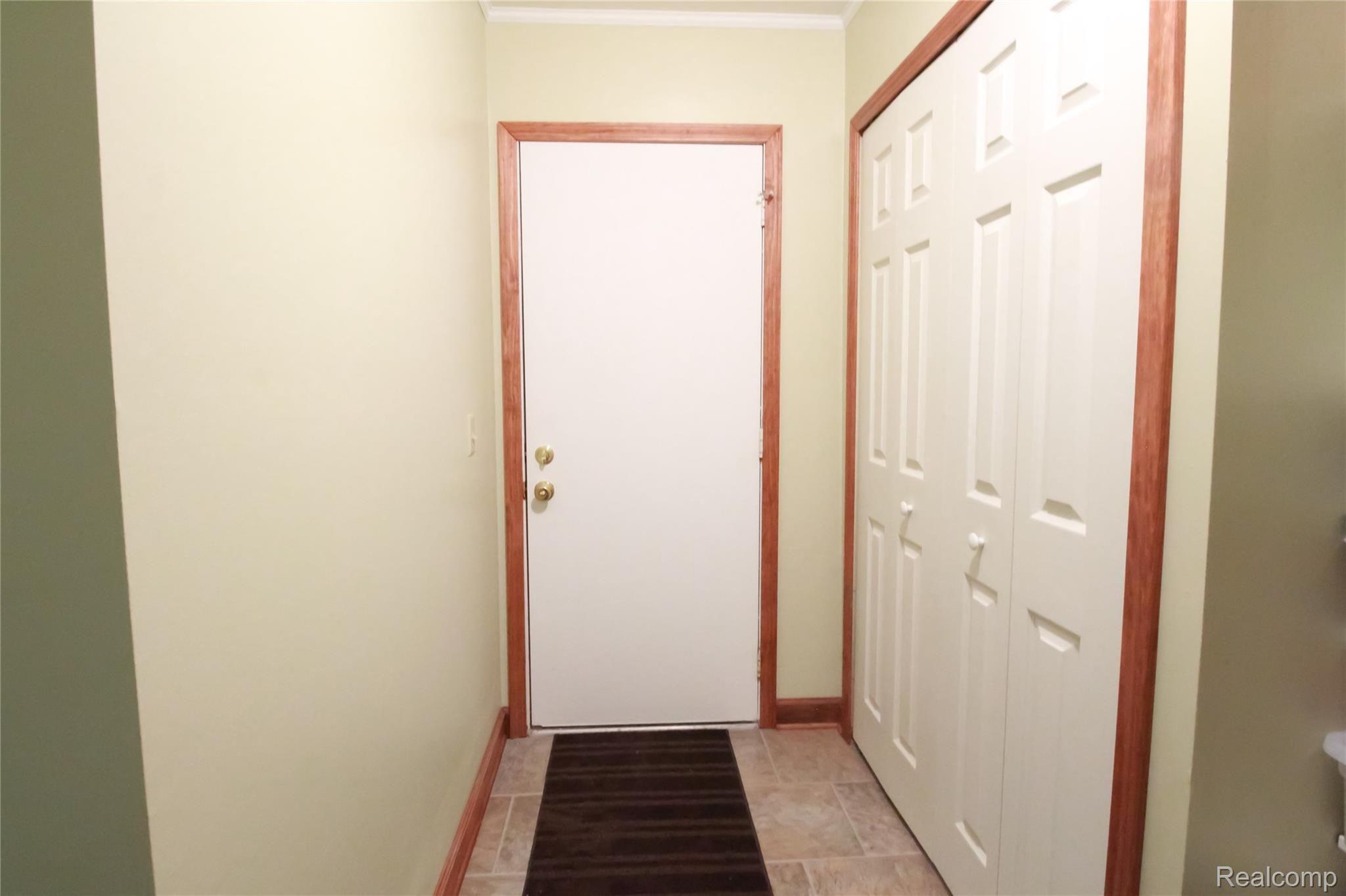 734 Kentucky Drive Rochester, MI 48307 - Photo 32 of 55 19DE339B-9E14-459F-BAE4-7896EC461F8F.jpeg