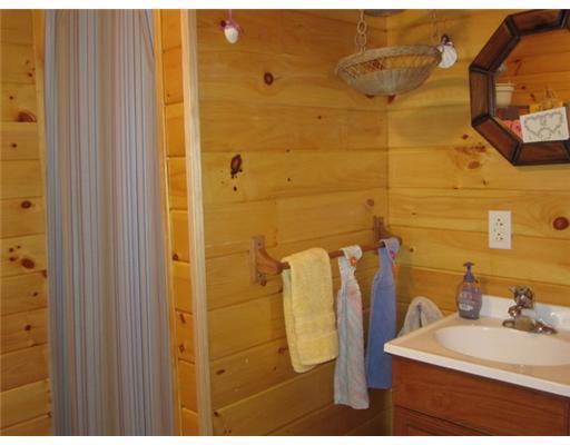 296 Murphy's Corner Road Woolwich, ME 04579 - Photo 10 of 13 Bathroom.