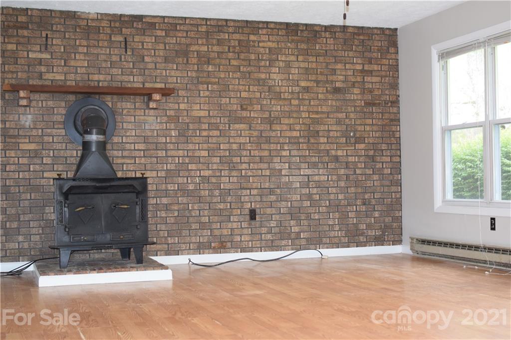 140 Alexander Road Alexander, NC 28701 - Photo 11 of 39 Gallery Image 11