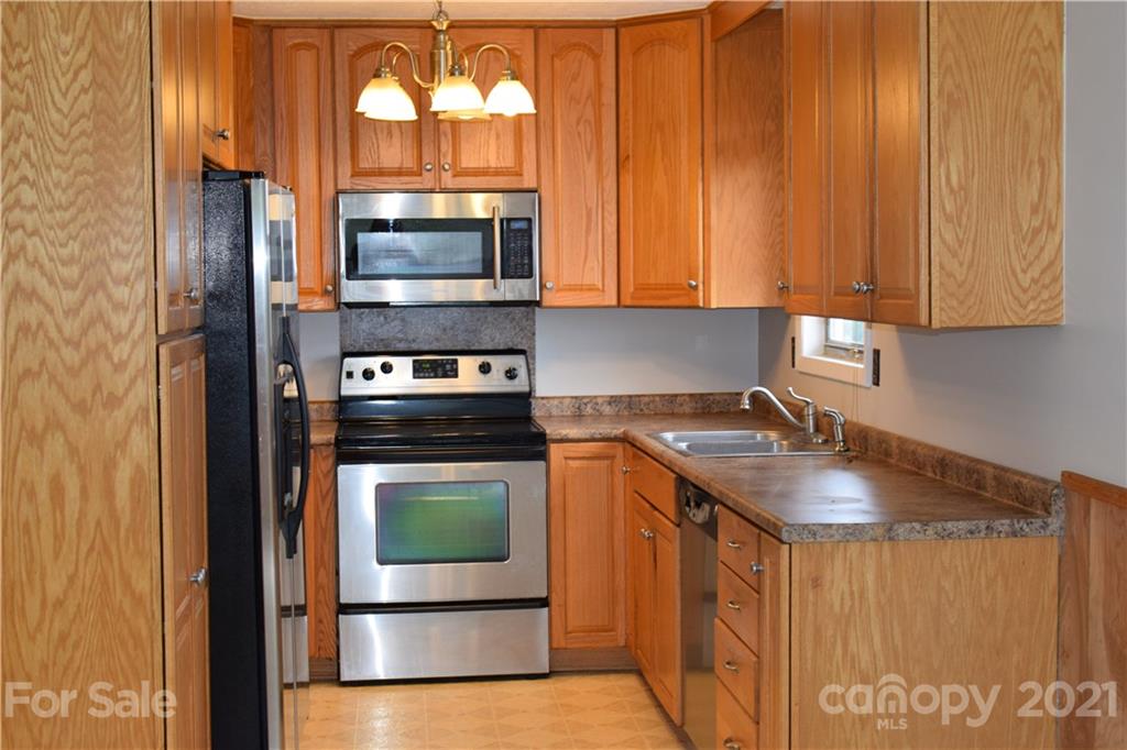 140 Alexander Road Alexander, NC 28701 - Photo 14 of 39 Gallery Image 14