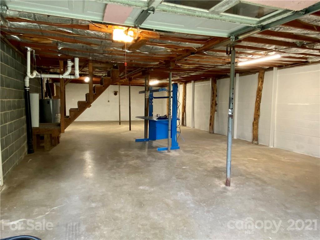 140 Alexander Road Alexander, NC 28701 - Photo 20 of 39 Gallery Image 20