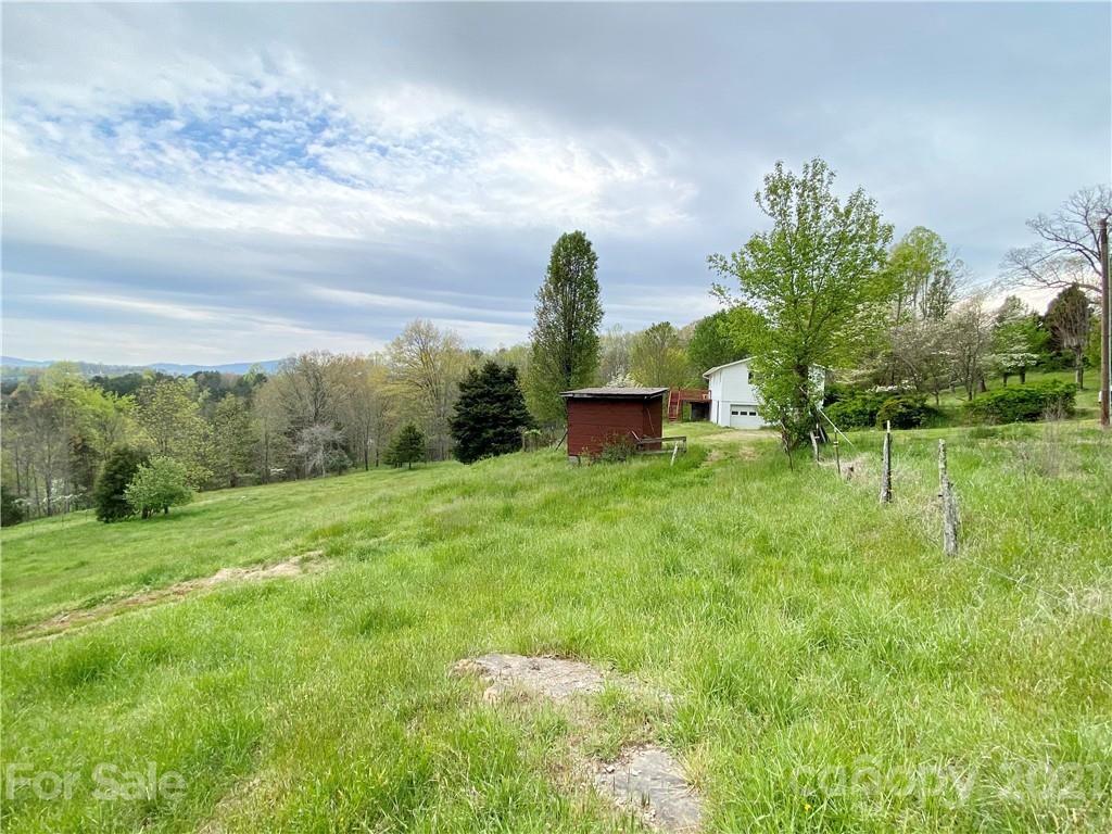 140 Alexander Road Alexander, NC 28701 - Photo 34 of 39 Gallery Image 34