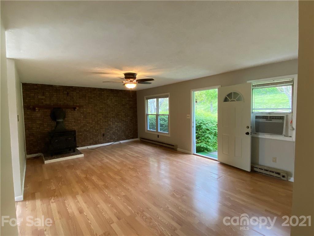 140 Alexander Road Alexander, NC 28701 - Photo 10 of 39 Gallery Image 10
