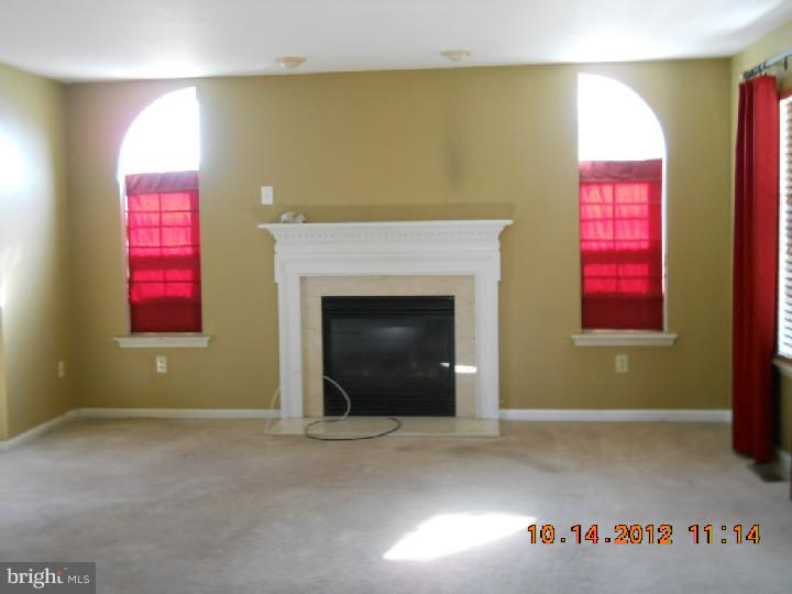 167 Quiet Road Sicklerville, NJ 08081 - Photo 6 of 14 Family Room