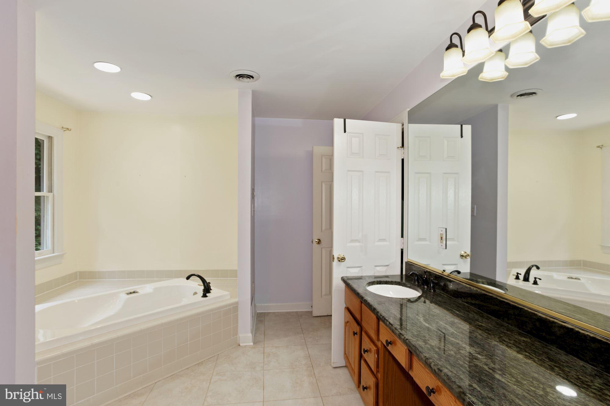 20631 Blue Ridge Mountain Road Paris, VA 20130 - Photo 15 of 23 Gallery Image 15