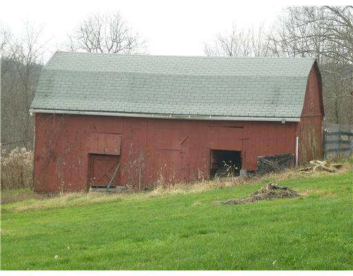 853 Middletown Road New Stanton, PA 15672 - Photo 5 of 14 Stable/Barn.