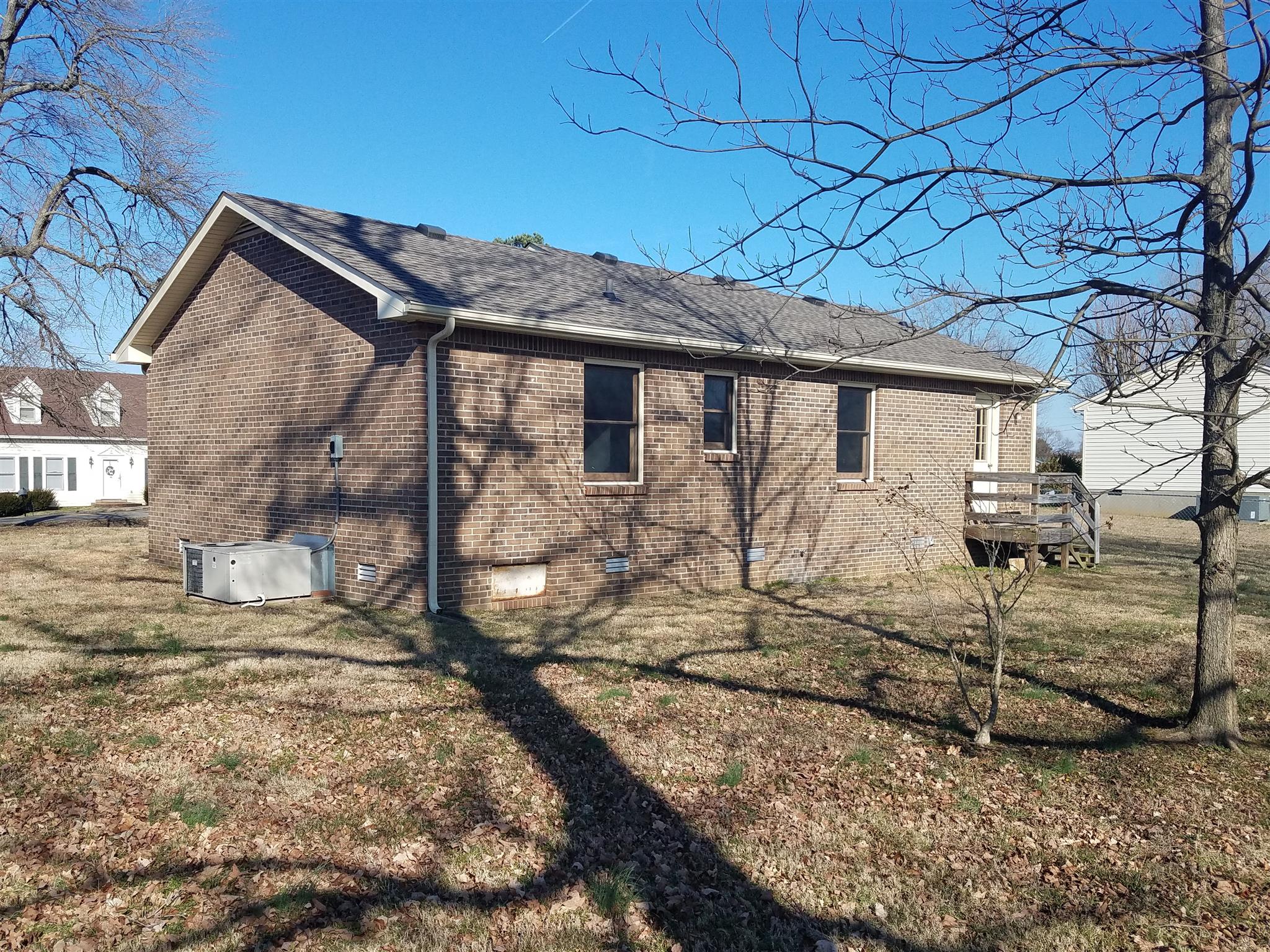 322 Pitt Lane Springfield, TN 37172 - Photo 5 of 5 a view of a backyard