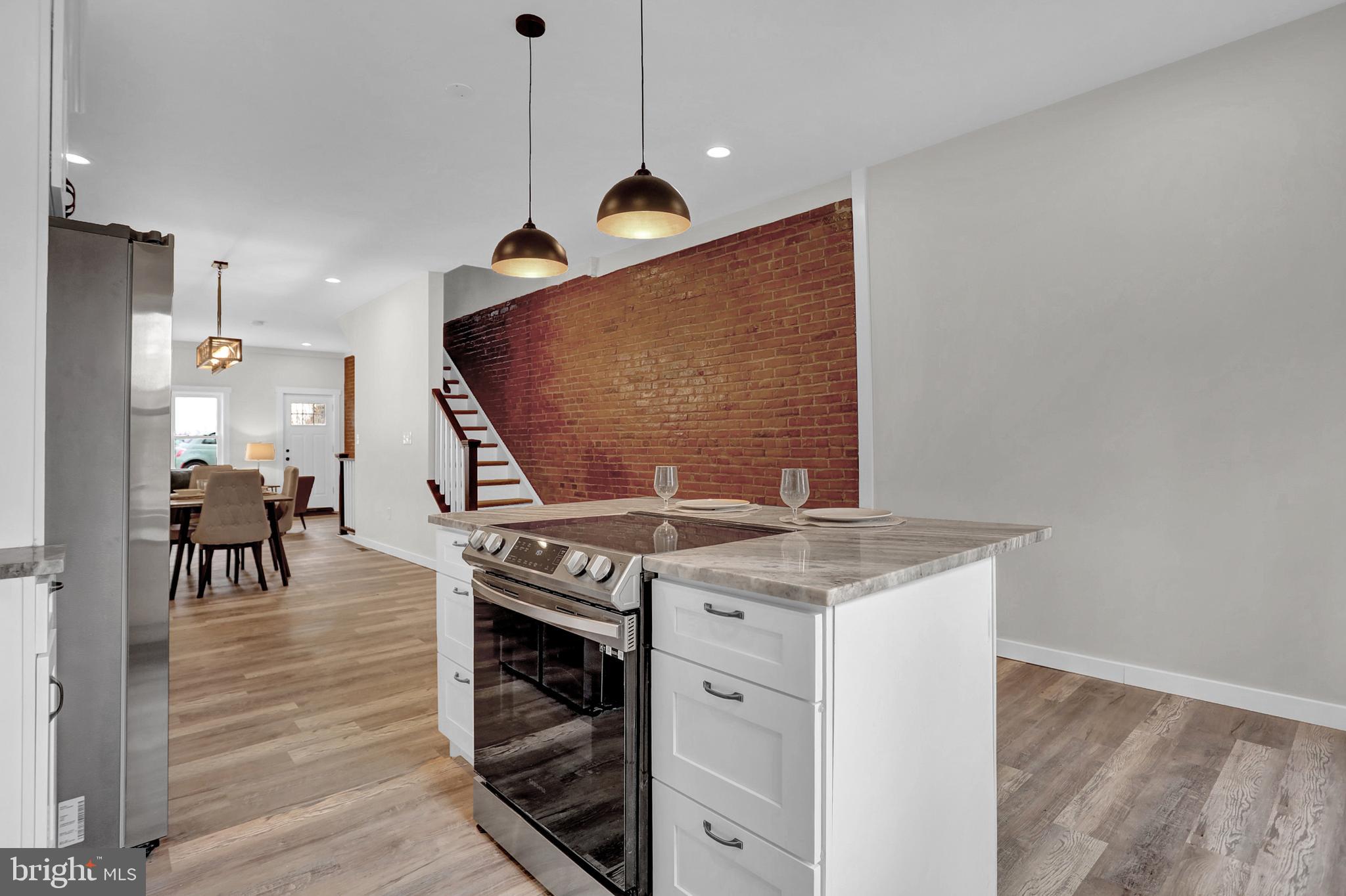3911 Roland Avenue Baltimore, MD 21211 - Photo 9 of 30 Gallery Image 9