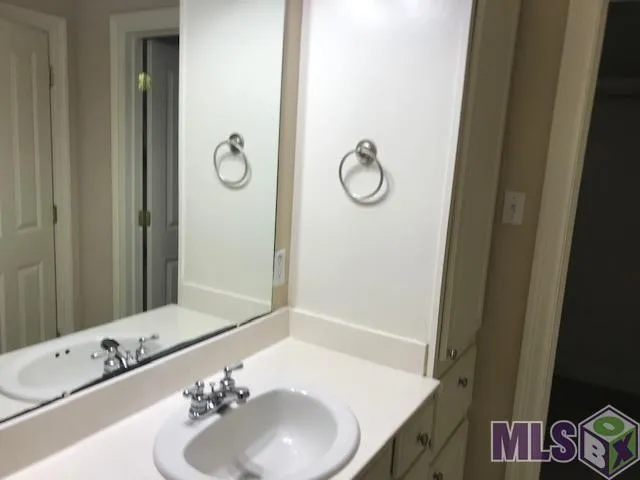 $1,800 | 3326 Lake Street, Unit E, Baton Rouge, LA 70802