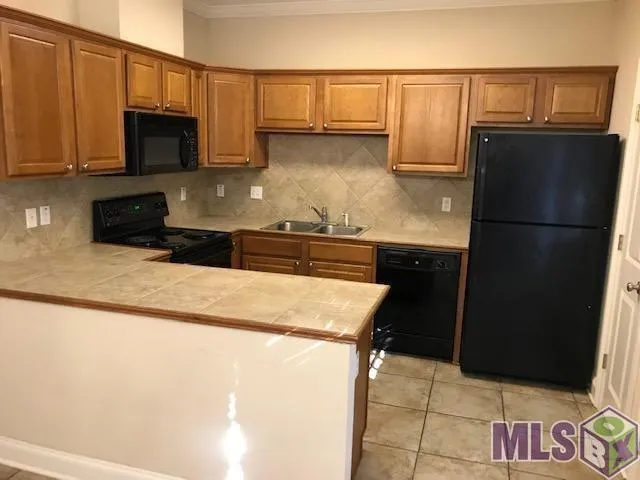 $1,800 | 3326 Lake Street, Unit E, Baton Rouge, LA 70802