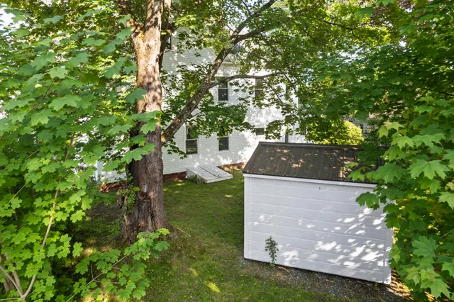 $370,000 | 11 Center Street, Richmond, ME 04357