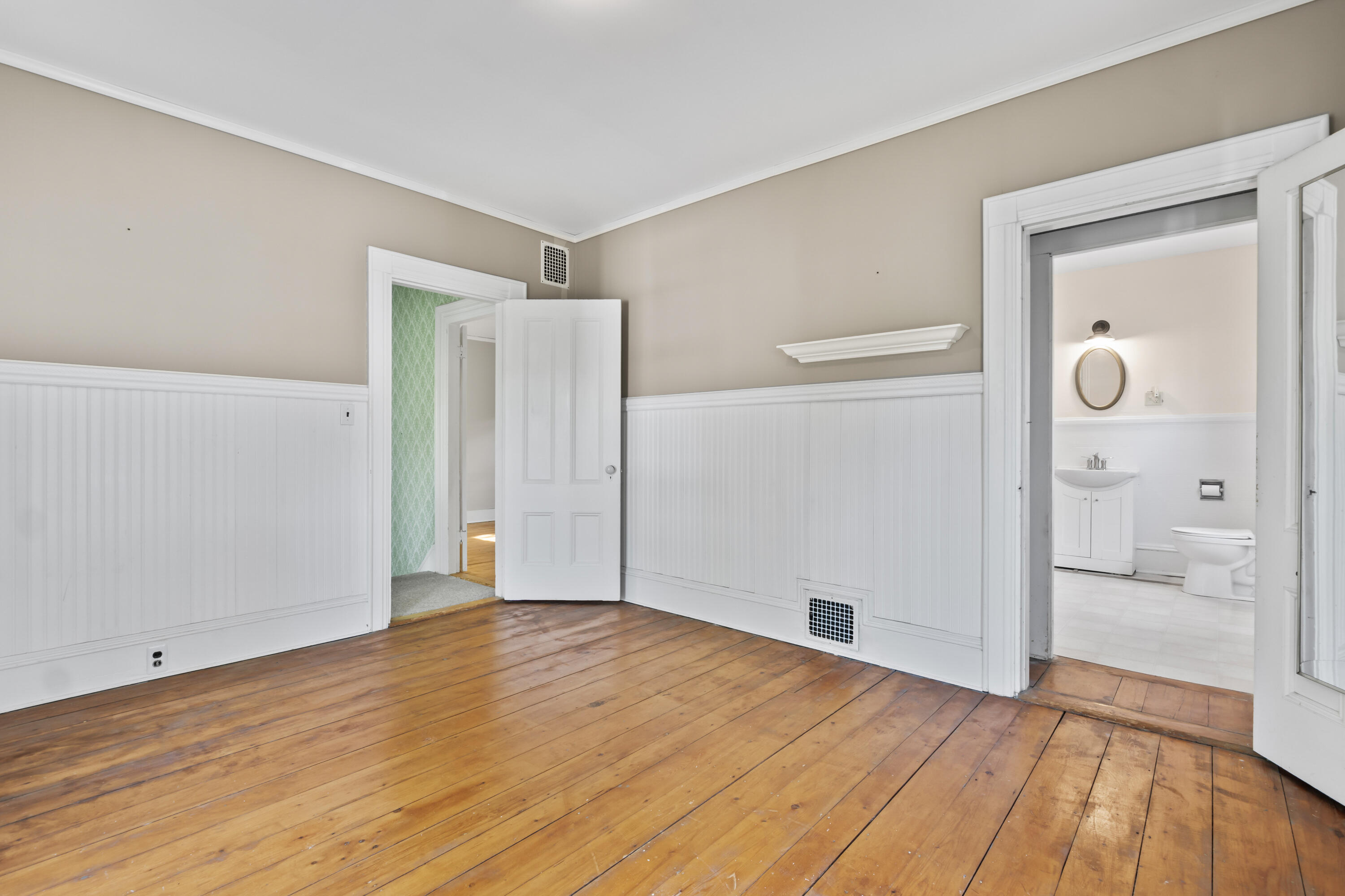 11 Center Street Richmond, ME 04357 - Photo 38 of 65 Bedroom #1