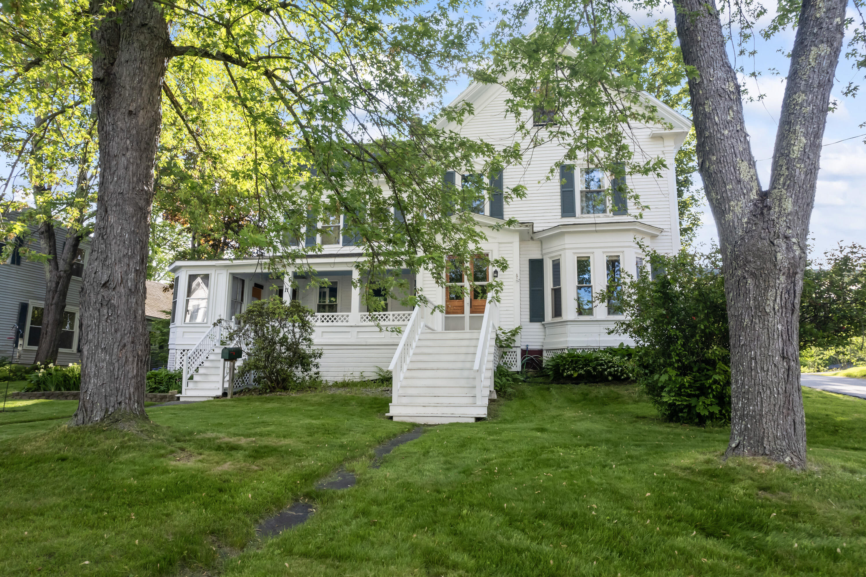 11 Center Street Richmond, ME 04357 - Photo 4 of 65 Exterior Front