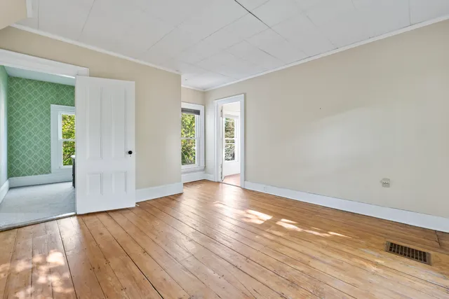 $370,000 | 11 Center Street, Richmond, ME 04357