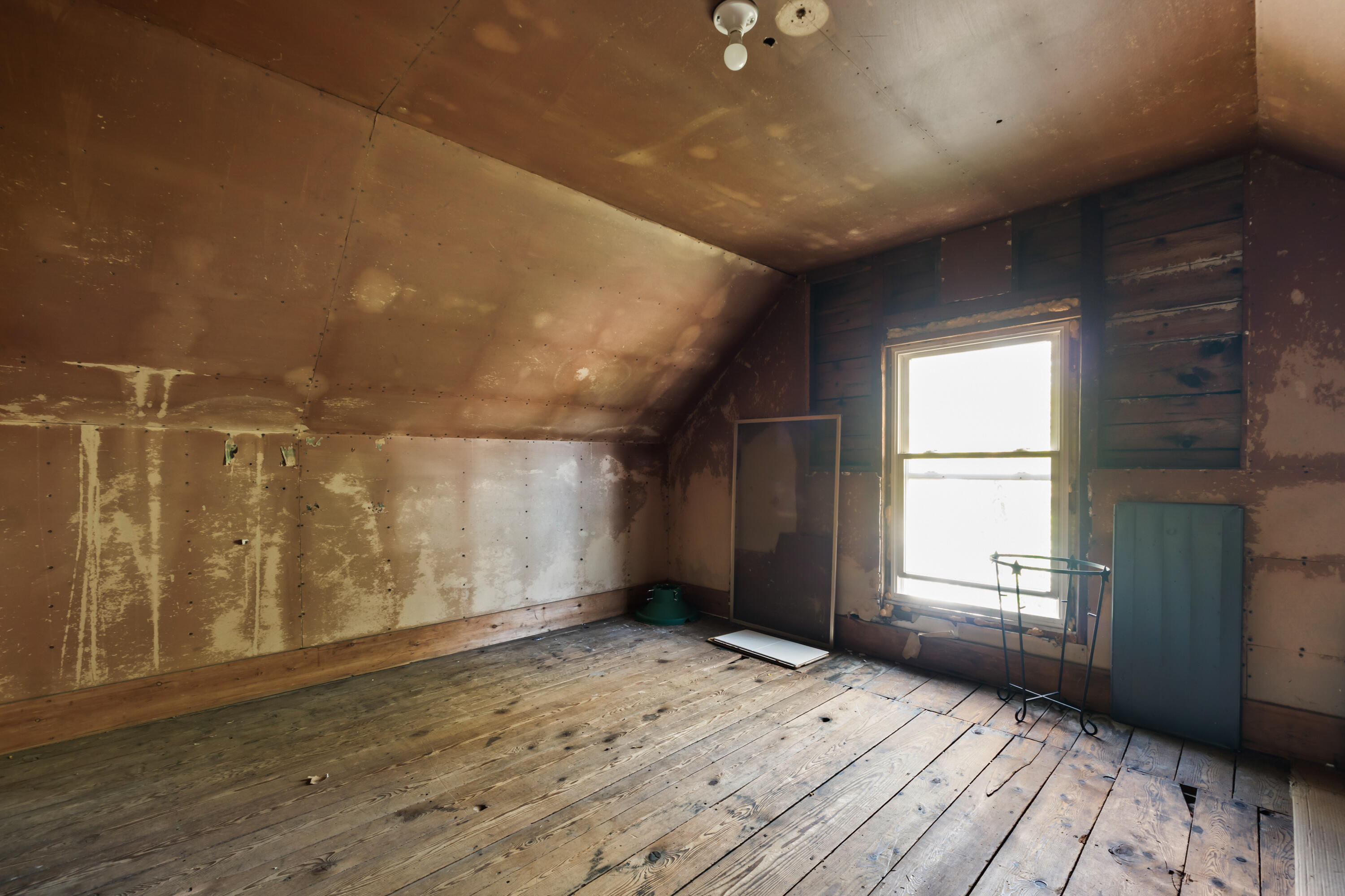 11 Center Street Richmond, ME 04357 - Photo 47 of 65 Attic